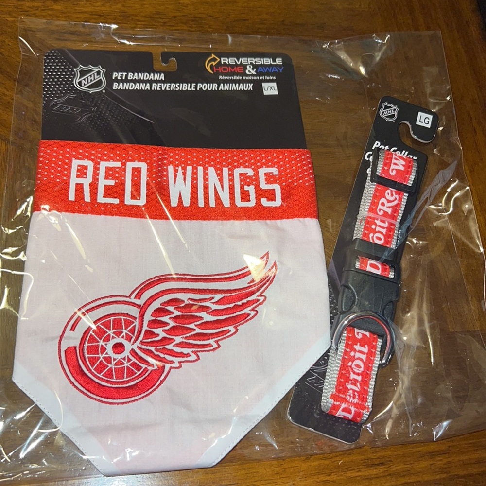 Pets First Red Wings Reversible Dog Bandana & Collar Size Large Set